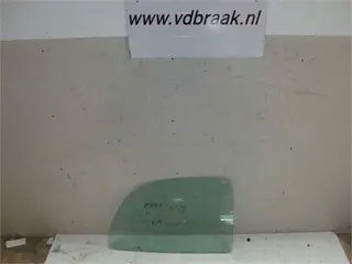 Nissan Micra 3 deurs 1992-2003 Rechts achter zijraam