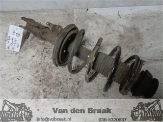 Hyundai i20 1.2 16V 2009-2012 Veerpoot links voor