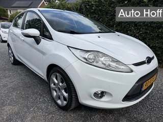 Ford Fiesta 1.25 Titanium | Autom. Airco | Cruise Control | LMV | PDC | 5 Deuren | Goed onderhouden!