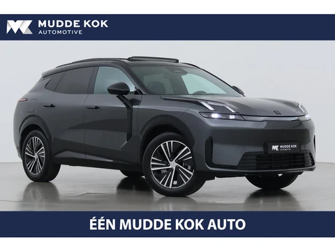 Lynk & Co 08 1.5 Core | Panoramadak | 360° Camera | Stoelverwarming | BLIS | Keyless | ACC