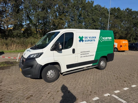Peugeot Boxer 330 2.0 BlueHDI Euro 6 Premium Laadlift+Lier 1-Eigenaar
