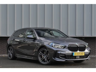 BMW 1-serie 118i Aut. M-Sport | Trekhaak | HiFi | Camera | Virtual | Sfeer | NL Auto |