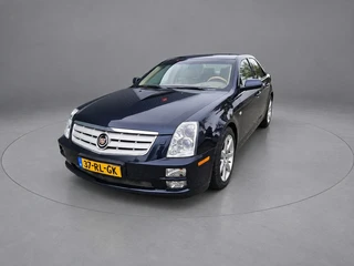 Cadillac STS 4.6 V8 Launch Edition (bj 2005, automaat)