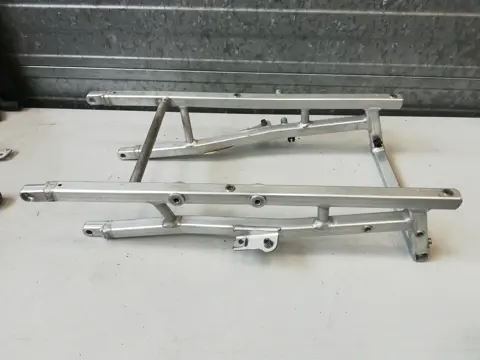 ACHTER SUBFRAME Aprilia RSV 1000 1998 - 2000