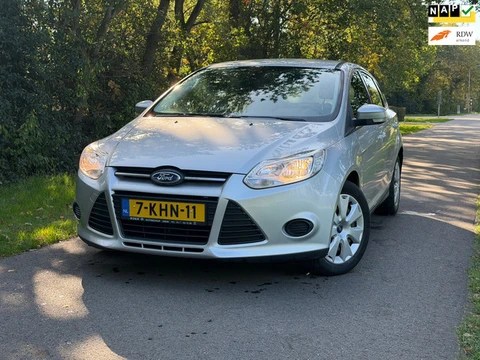 Ford Focus 1.0 EcoBoost Trend | NAP + Cruise + Navi Nu € 2.950,- !!!