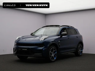 Lynk & Co 01 1.5 / Carplay / Camera / Adaptive Cruise / Panoramadak / Dodehoekdetectie / Stoelverwar