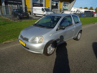 Toyota Yaris 1.3-16V VVT-i Luna