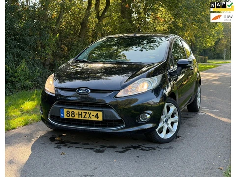 Ford Fiesta 1.4 Titanium | Airco + APK Nu € 2.450,- !!!