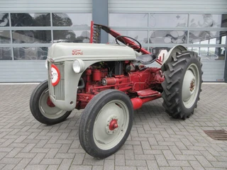 Ford DEARBORN 8N