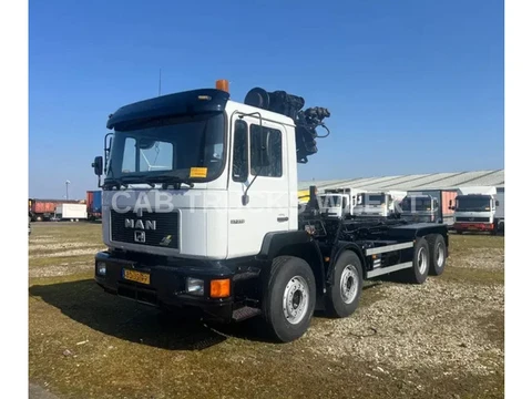MAN 37.372 8x4 HIAB195 (bj 1996)