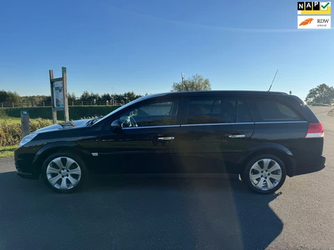 Opel Vectra Wagon 1.8-16V Executive