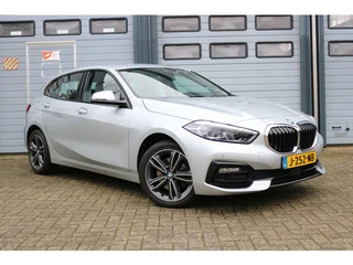 BMW 1-serie 118i Executive Edition Autom Xenon Led Navi Sportzetels 17inch Bj:2020