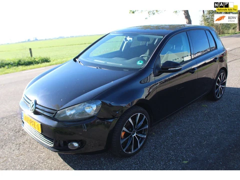 Volkswagen Golf 1.2 TSI // 5-drs / klima / navi / lmv //