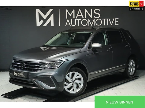 Volkswagen Tiguan Allspace 1.5 TSI ACT / PANODAK / VIRTUAL / ACC / KEYLESS / CAMERA / CARPLAY