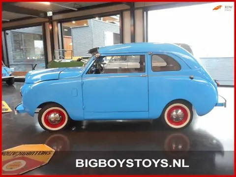 Crosley CC four Hatchback sedan