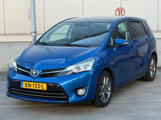 Toyota Verso 1.8 VVT-i Business 7p. / Automaat / Pano / Camera / Trekhaak / PDC