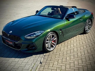 BMW Z4 Roadster / Pure Impulse Edition / M-sport / Hud / Sanremo green with cognac interior / MANUAL