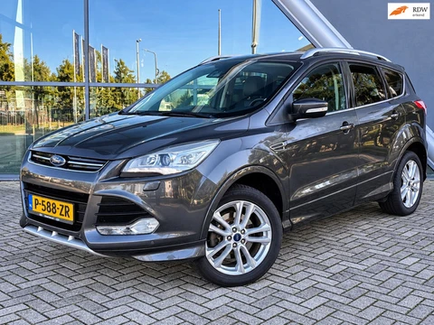 Ford Kuga 1.5 Titanium Styling Pack 4WD Automaat, Dealer Onderhouden!!