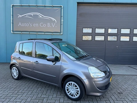 Renault Modus 1.6-16V 5-deurs Automaat Elec panoramadak Airco Cruise Pdc Trekhaak Facelift Model NAP