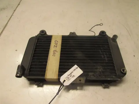 RADIATEUR Kawasaki GPZ 600 1985 - 1987
