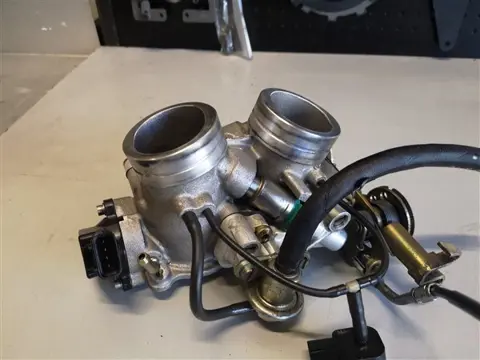 GASKLEPHUIS Aprilia RSV 1000 2001 - 2003