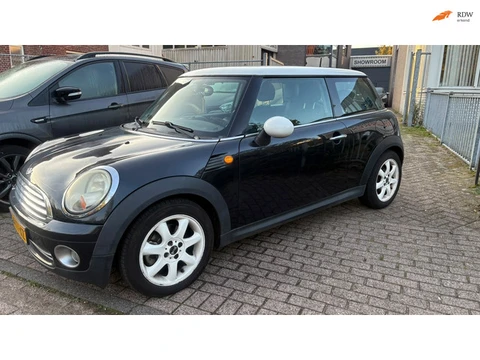 Mini 3-Deurs 1.6 Cooper Chili * APK 07-2027 * CRUISE *
