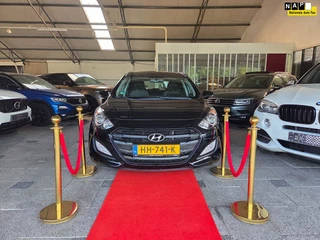 Hyundai I30 Wagon 1.6 CRDi 136PK AUT NAVI CAMERA LOW KM ! 2015