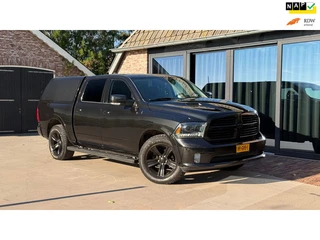 Dodge Ram 1500 Sport 5.7 V8 Crew Cab 5'7 huif