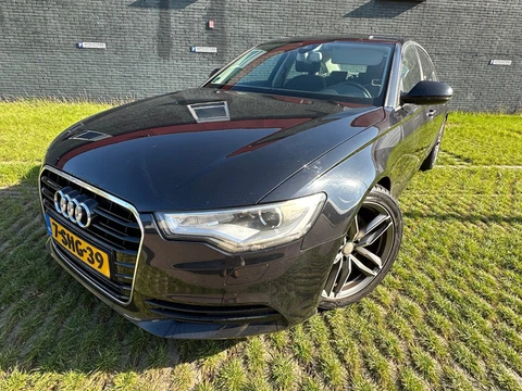 Audi A6 Limousine AUTOMAAT MET NAVIGATIE, AIRCO & EVT NIEUW JAAR APK!