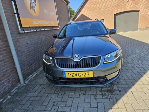 Škoda Octavia Combi 1.4 TSI Greentech Elegance Businessline