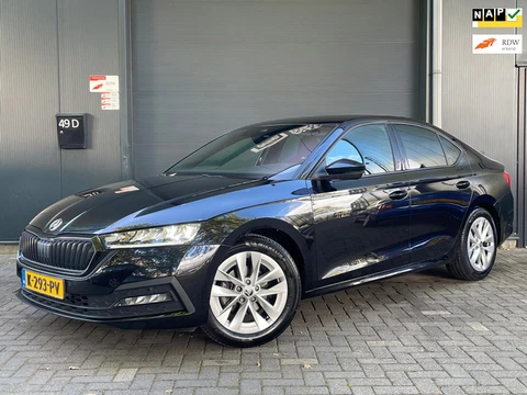 Skoda Octavia 1.0 e-TSI Sport Business NAP CARPLAY CLIMA STUURVERWARMING ACC NAVI BLUETOOTH LED SFEE