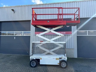 Holland lift Monostar Y64EL14 Electric scissorlift