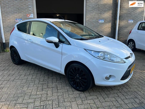 Ford Fiesta 1.6 Sport zeer nette auto.