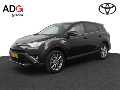 Toyota RAV4 2.5 Hybrid AWD Style | Stuur en stoelverwarming | Trekhaak 1650 kg trekgewicht | Parkeer