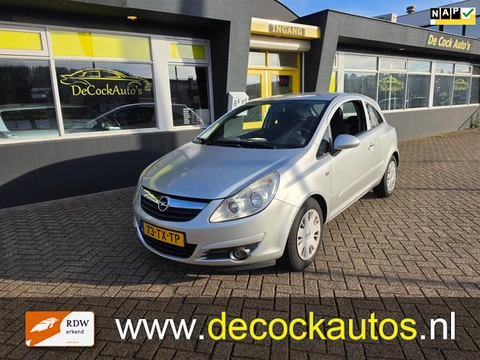 Opel Corsa 1.2-16V Enjoy/ APK 10-2027