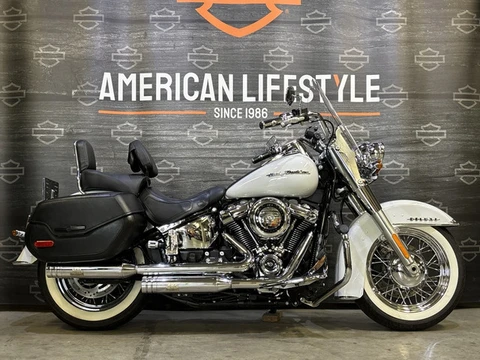 Harley Davidson Chopper Softail Deluxe FLDE