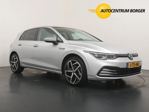 Volkswagen Golf 1.5 eTSi Style Hybrid Mild Automaat 5DRS / PanoramaDak / Navi / Stoelverwarming / Cl