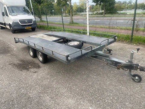 Witteveen R2030 autoambulance vooras defect