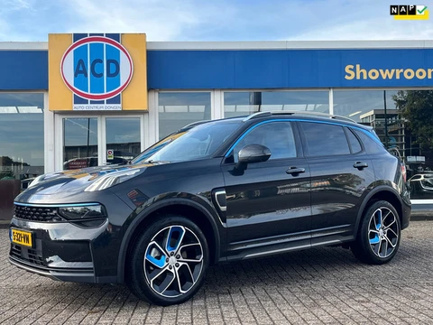 Lynk & Co 01 1.5 261pk PHEV 7DCTH | Orig.NL | Zwarte hemel | PanoramaDak | 360 graden Camera | Carpl