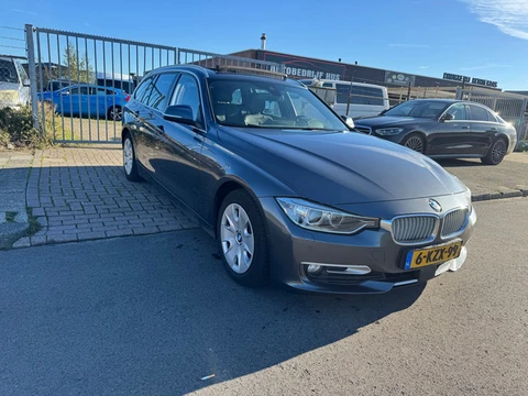 BMW 3-serie Touring 320d AUTOMAAT XENON/LINA-ASSIST/HEADUP