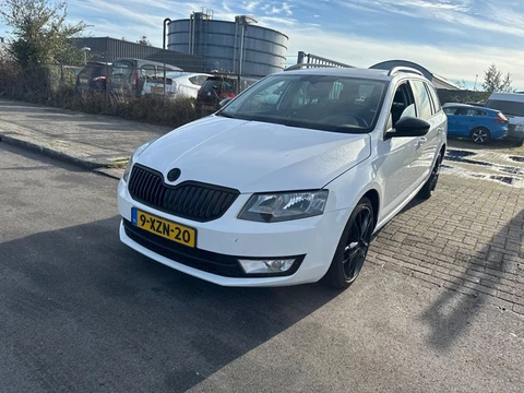 Skoda Octavia Combi 1.6 TDI NAVI/CLIMA/PDC