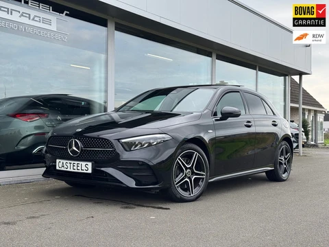 Mercedes-Benz A-klasse 250 e AMG Advancedplus Night-pakket automaat , panoramaschuifdak , Burmester 