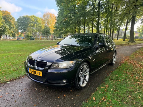 BMW 3-serie 320i Business Line Mooie auto-Veel opties