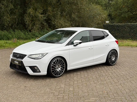 SEAT Ibiza 1.0 TSI FR LED I CAMERA I PDC I CARPLAY I CRUISE I DIKKE AUTO