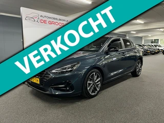 Hyundai i30 Fastback 1.5 T-GDi MHEV Premium Sky