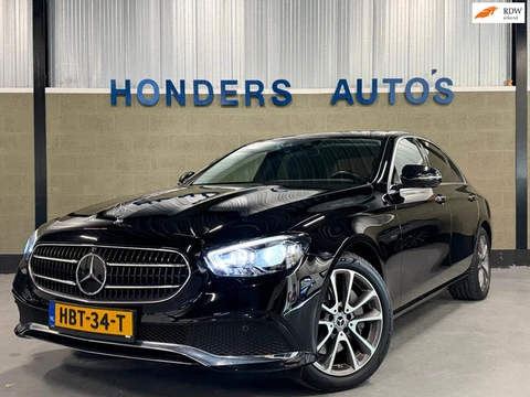 Mercedes-Benz E-klasse 300 e AMG Line | TREKHAAK AFN | 360 CAMERA | MULTIBEAM LED | DODEHOEK |KEY-LE