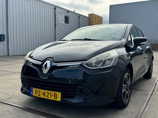 Renault Clio 1.2 Dynamique AUTOMAAT LOOPT OP 3 CILINDERS