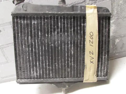 RADIATEUR Yamaha XVZ 1200 Venture 1985 - 1992