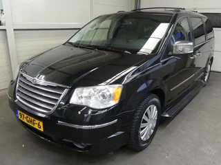 Chrysler Grand Voyager 3.8 V6 Limited Stow N'Go - Trekhaak - Stoelverwarming