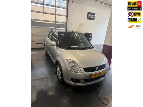 Suzuki Swift 1.3 Exclusive , Electr. bedienbare open dak, Electr. ramen en spiegels, Radio-CD MP3 , 